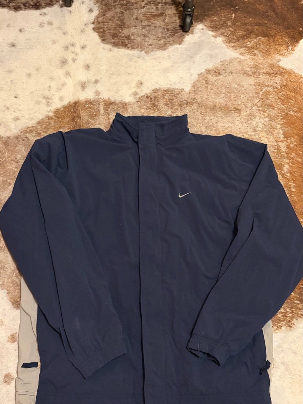 Nike Navy & Gray Men's Lightweight Windbreaker Jacket